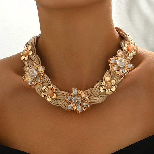 Exaggerated Flower Rhinestones Alloy Choker